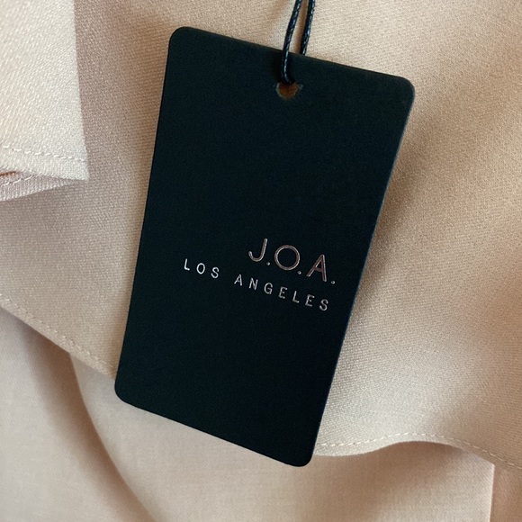 Adorable One Shoulder Romper NWT - Picture 8 of 16